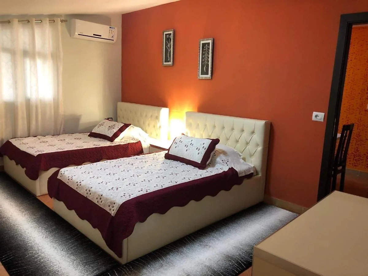 Modern Apartment By Ceni, Elbasan
