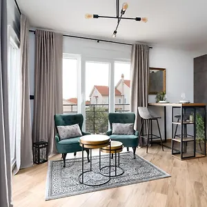 luxury-apartment-love-nest.primorje-gorskikotar.com/